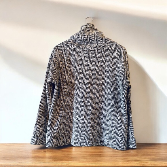 Woman’s Textured Chevron Pattern Sweater - Black and White Mock Scoop Neck - Picture 5 of 6